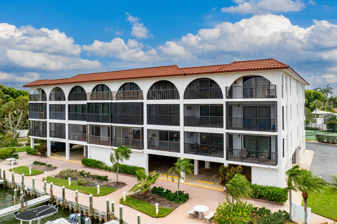 Silver King in Boca Grande, FL - Building Photo