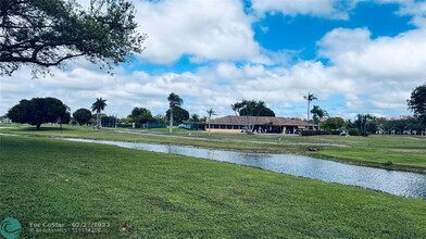 1001 SW 128th Terrace in Pembroke Pines, FL - Building Photo - Building Photo