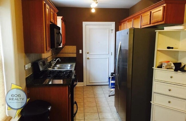 4860 W Warner Ave in Chicago, IL - Building Photo - Building Photo