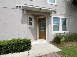 8639 Via Trieste Dr in Windermere, FL - Building Photo - Building Photo