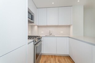 1410 Columbia Rd in Boston, MA - Building Photo