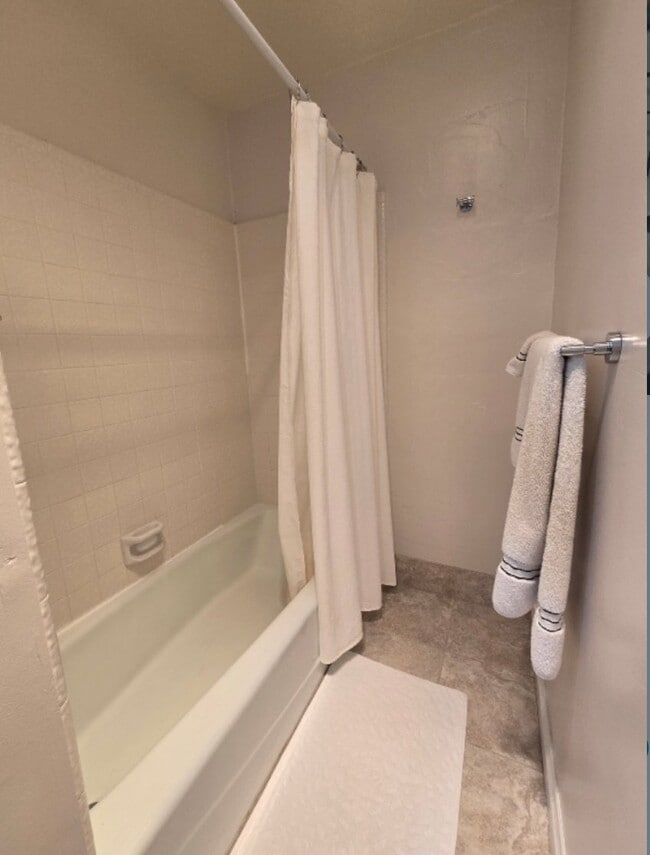 1San CA-1 in San Luis Obispo, CA - Building Photo - Building Photo