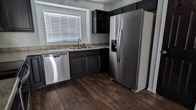 5444 Hicks Dr in Colorado Springs, CO - Building Photo - Building Photo