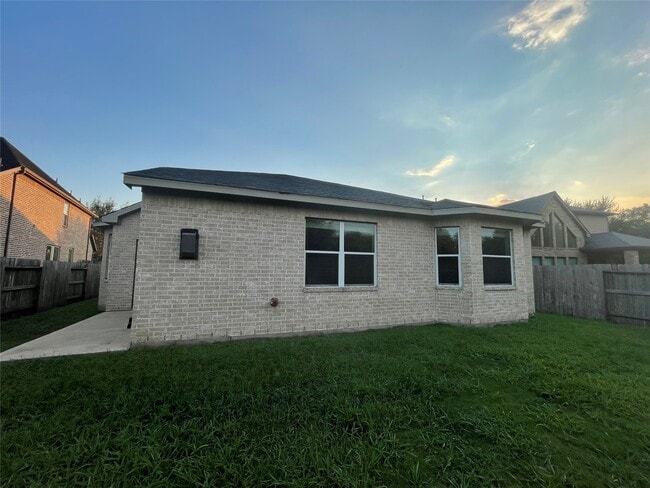 4507 Montcliff Bend Ln in Sugar Land, TX - Building Photo - Building Photo