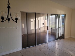 9340 E Daffodil Ln in Miramar, FL - Building Photo - Building Photo