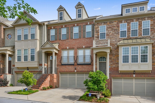 property at 366 Ardmore Ct NW