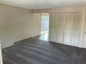 434 S Idaho St, Unit Idaho Street in Portland, OR - Foto de edificio - Building Photo