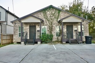 2523 Kirk St in Houston, TX - Building Photo