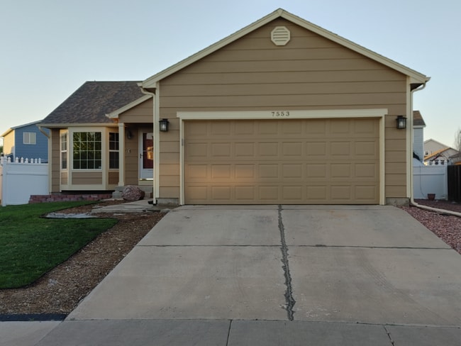 7553 Barn Owl Dr in Fountain, CO - Building Photo - Building Photo