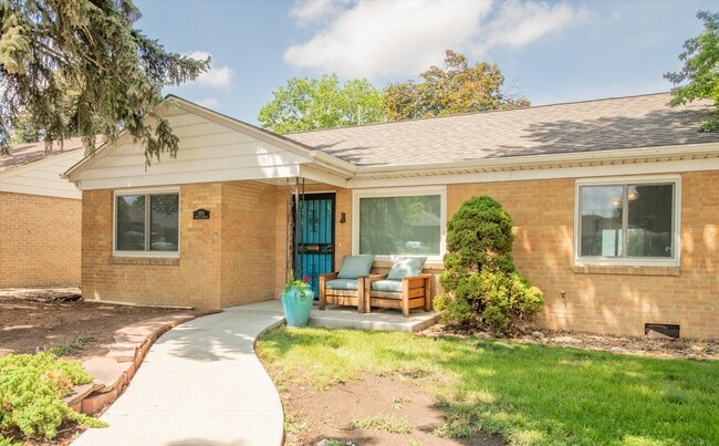 property at 1105 S Harrison St