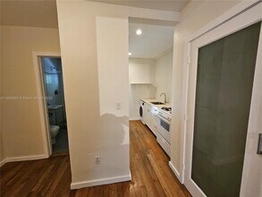 745 13th St in Miami Beach, FL - Building Photo - Building Photo