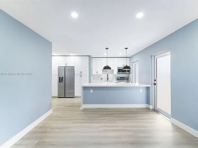 1620 SW 40th Ave, Unit #4 in Miami, FL - Building Photo - Building Photo
