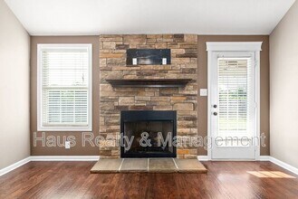1296 Freedom Dr in Clarksville, TN - Building Photo - Building Photo