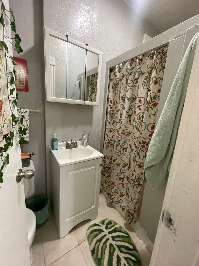 43 Anderson St, Unit 13 in Boston, MA - Building Photo - Building Photo