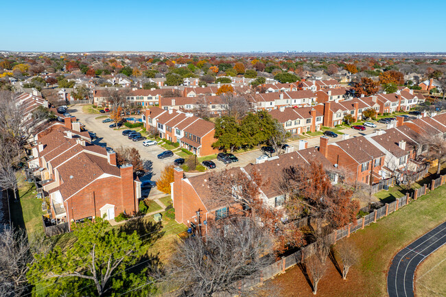 MeadowRidge Condominiums in Coppell, TX - Building Photo - Building Photo