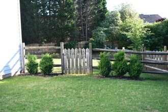 2612 Stirrup Ridge Ln in Charlotte, NC - Building Photo - Building Photo