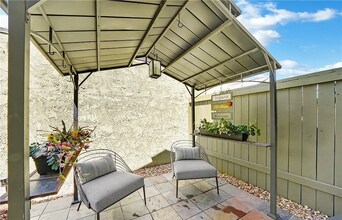 1490 W Lambert Rd in La Habra, CA - Building Photo - Building Photo