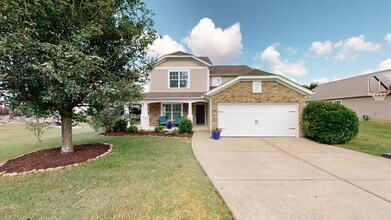 1029 Lexington Farms Dr in Spring Hill, TN - Building Photo - Building Photo