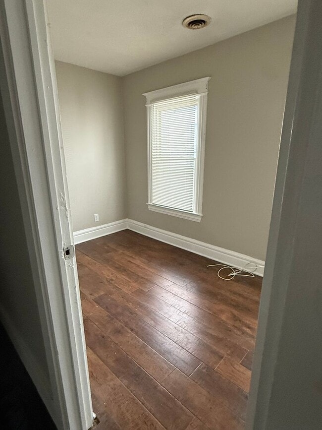 property at 1132 Monroe Ave