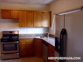 227 Boston Ave in Medford, MA - Building Photo