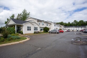 59 Walter Cl in Fredericton, NB - Building Photo - Building Photo