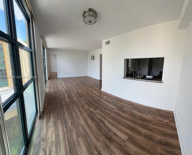 11750 SW 18th St in Miami, FL - Building Photo - Building Photo