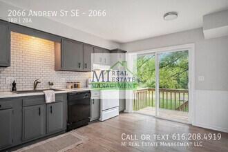 2066 Andrew St SE in Kentwood, MI - Building Photo - Building Photo