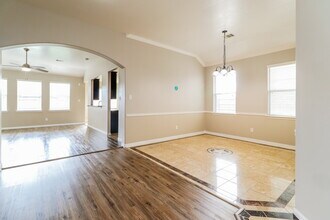 2548 Blue Heron Cir in Seabrook, TX - Building Photo - Building Photo