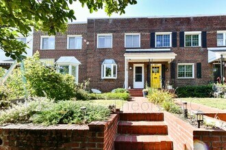 509 E Luray Ave in Alexandria, VA - Building Photo - Building Photo