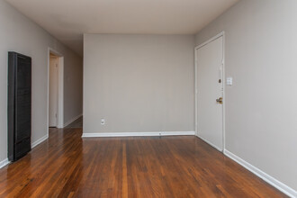 1295 West Apartments in Atlanta, GA - Foto de edificio - Interior Photo