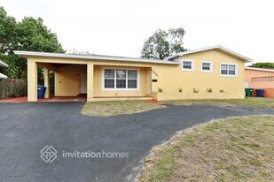 18935 NW 8th Ave in Miami, FL - Building Photo