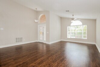 721 Stonewyk Way in Kissimmee, FL - Building Photo - Building Photo
