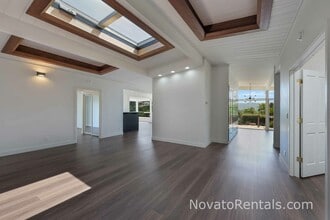 748 Beechnut Ct in San Rafael, CA - Foto de edificio - Building Photo
