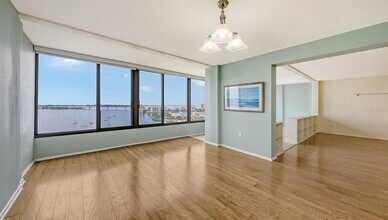 770 S Palm Ave in Sarasota, FL - Building Photo - Building Photo