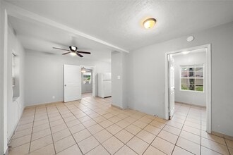 806 3rd Ave N in Texas City, TX - Building Photo - Building Photo