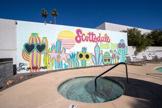 8568 E Indian School Rd, Unit C in Scottsdale, AZ - Building Photo - Building Photo