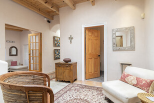 834 Dunlap St in Santa Fe, NM - Building Photo