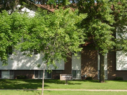 Downtowner Apartments I and II in Marshall, MN - Foto de edificio