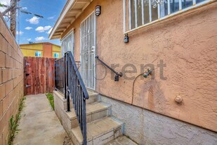 16025 L St in Mojave, CA - Building Photo