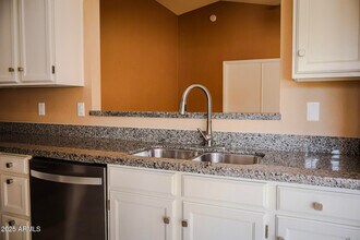 3052 E Siesta Ln in Phoenix, AZ - Building Photo - Building Photo