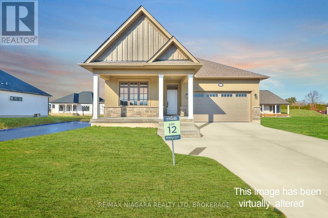 28 Harvest Dr in Niagara-On-The-Lake, ON - Building Photo