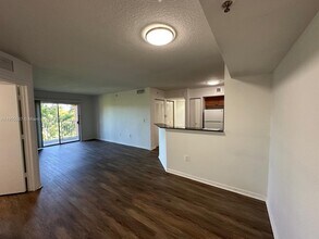 17602 NW 25th Ave in Miami Gardens, FL - Building Photo - Building Photo