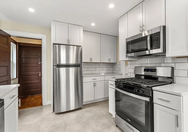 10 Royal St, Unit 1