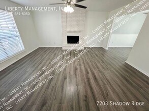 7203 Shadow Ridge in San Antonio, TX - Building Photo - Building Photo