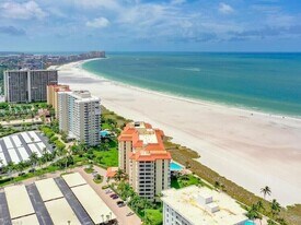 180 Seaview Ct in Marco Island, FL - Building Photo