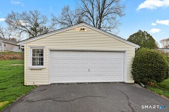 575 S Main St in West Hartford, CT - Building Photo - Building Photo