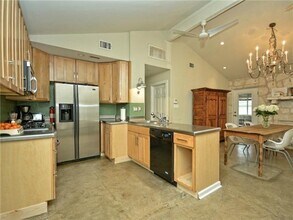 1504 W 34th St in Austin, TX - Foto de edificio - Building Photo