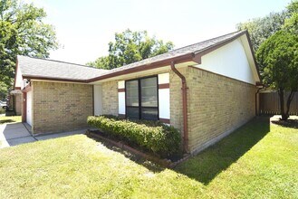 12419 Ridgelow Ln in Houston, TX - Building Photo - Building Photo