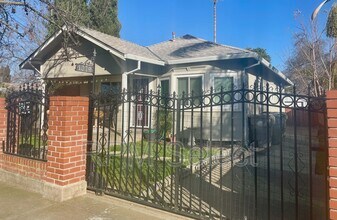 4079 4th Ave in Sacramento, CA - Building Photo - Building Photo