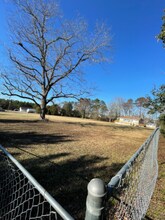 3210 Trotter Rd in Hopkins, SC - Foto de edificio - Building Photo